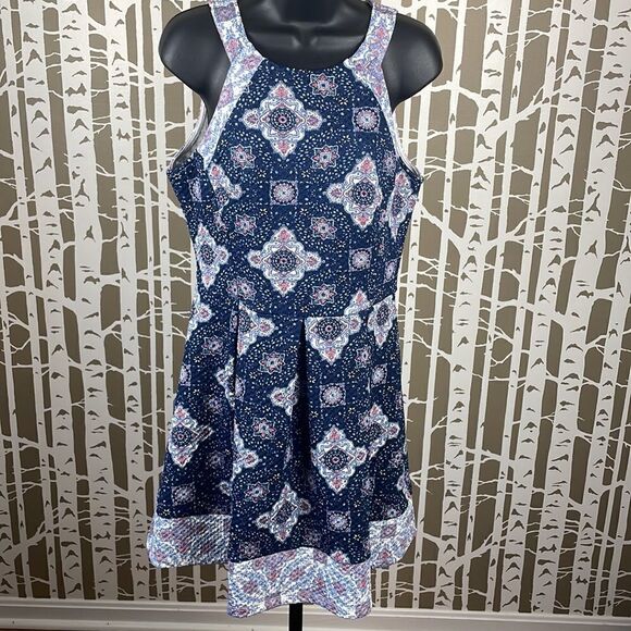 Rewind Textured High Neck Cut Out Fit & Flare Dress Blue Pink sz L - Picture 1 of 14